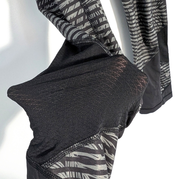 Lululemon Leggings Pace Rival Crop *Full-On Luxtreme (Size 6) - Picture 3 of 8